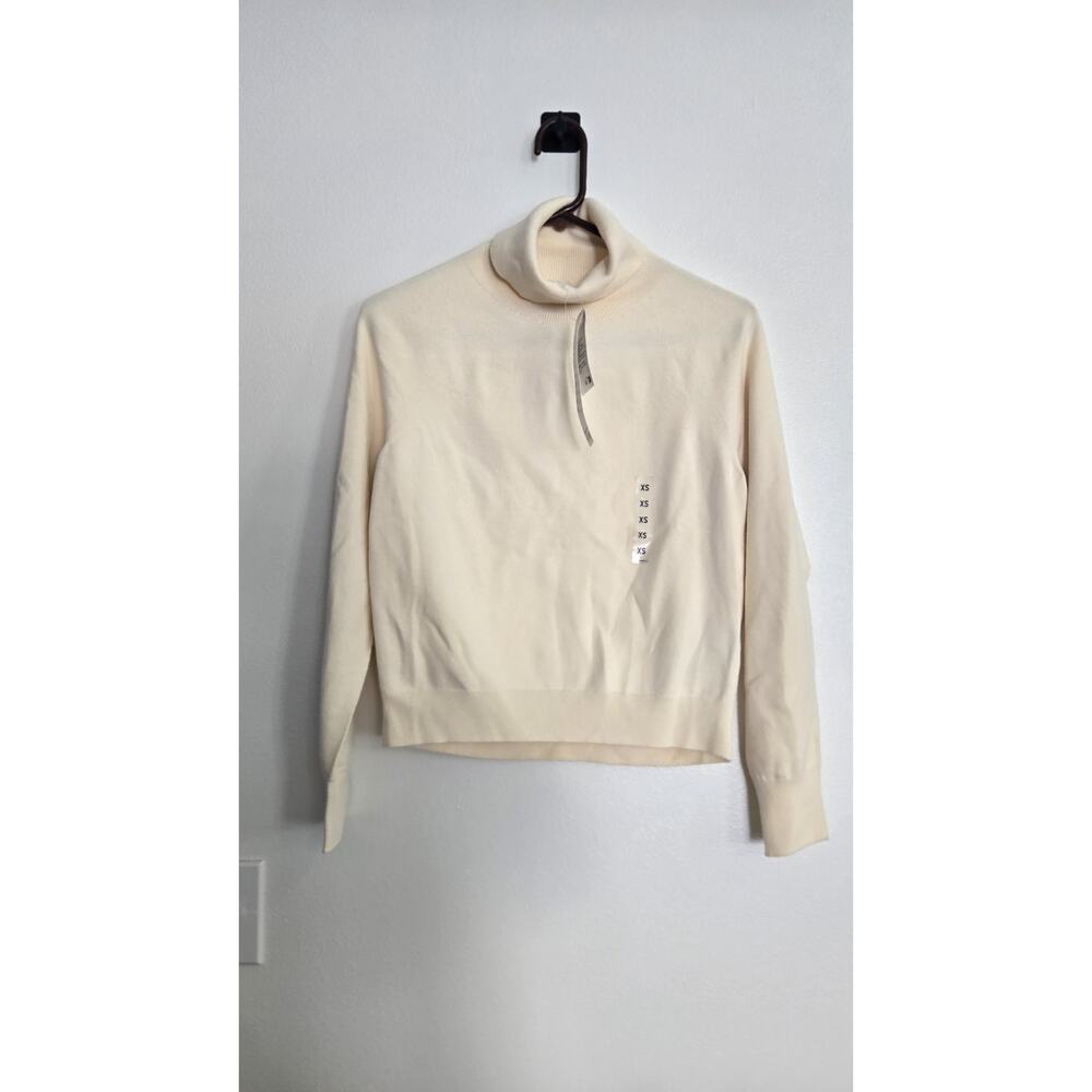 Uniqlo Women’s Turtleneck Sweater XS Off White Cream Knit NW